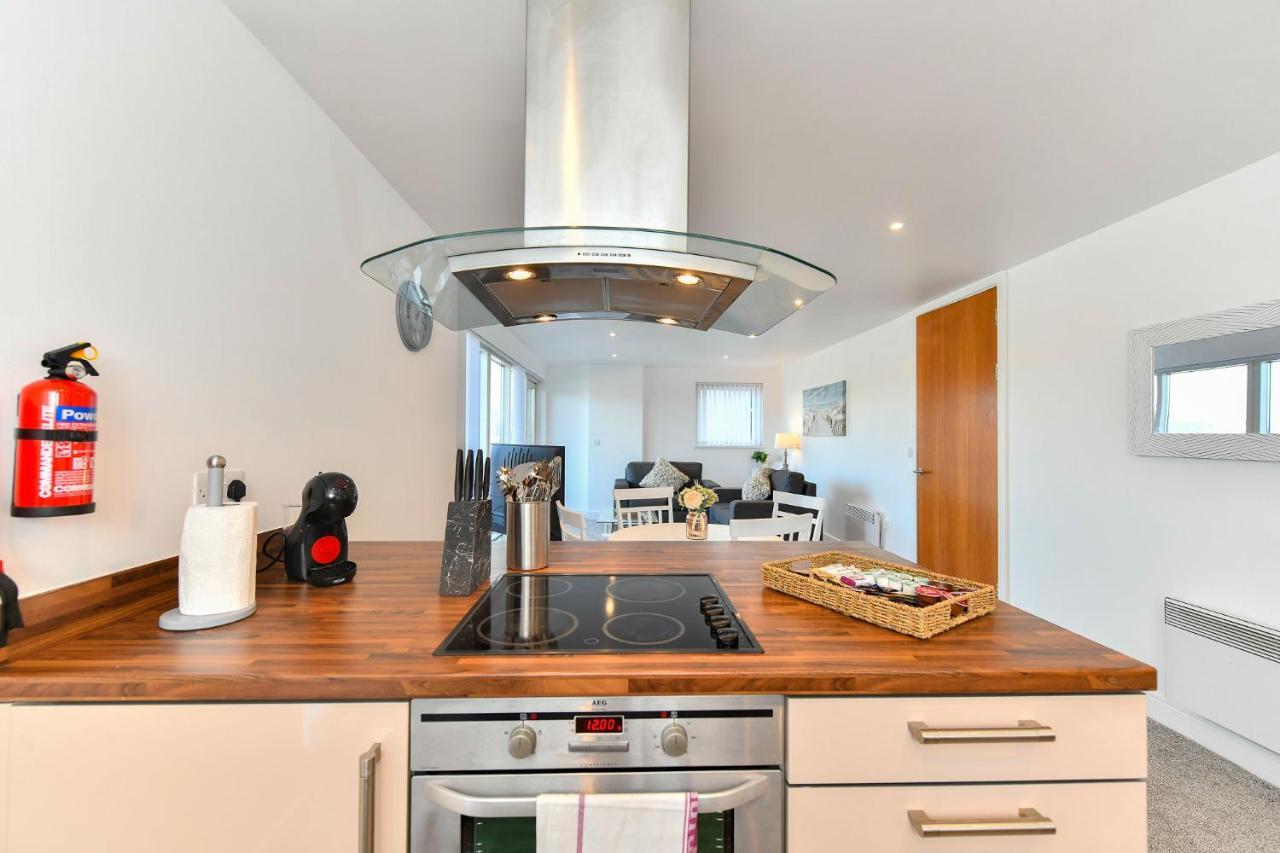 Just Stay Wales - Meridian Wharf, Marina View - 2 Bed Apartment Swansea Buitenkant foto